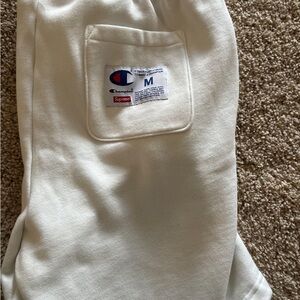 New tag supreme Collab with champion brand new with tag